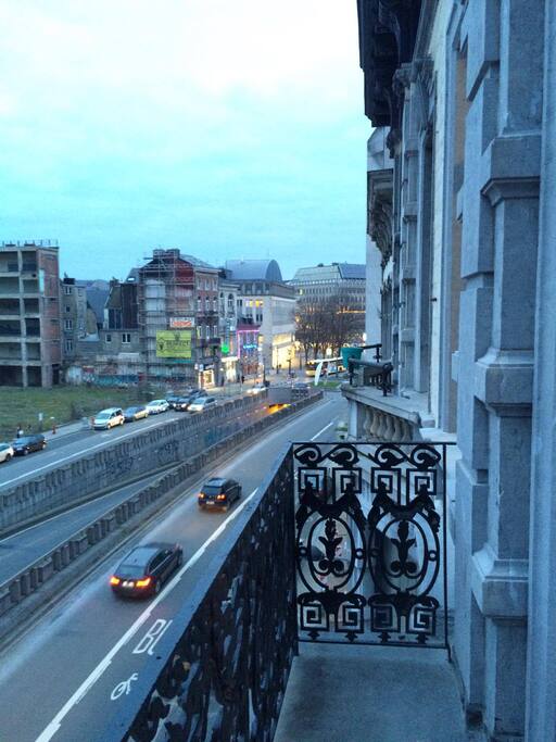 Balcon avant, apt proche Opéra et tout commerce Saint Lambert