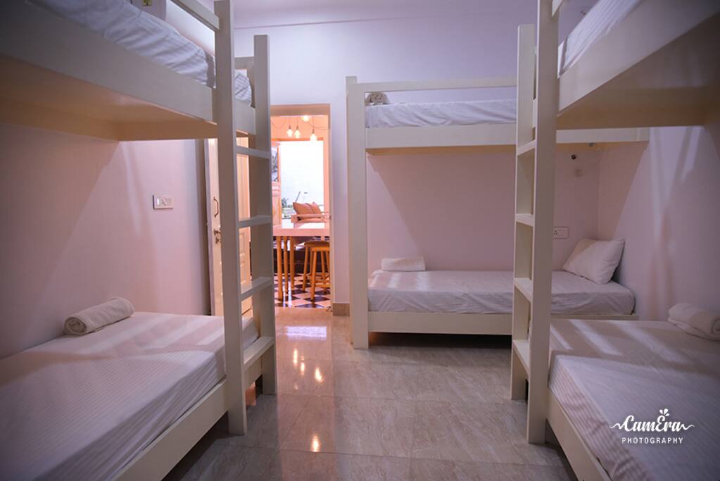 exclusive female shared room