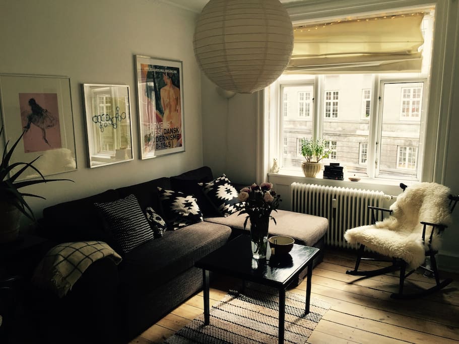 Cosy livingroom with sleeping couch