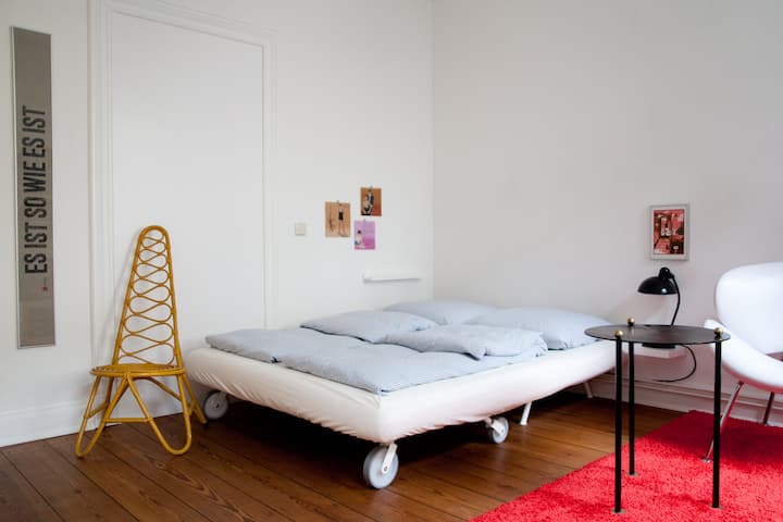 Bed & Breakfast Grindel — Hamburg