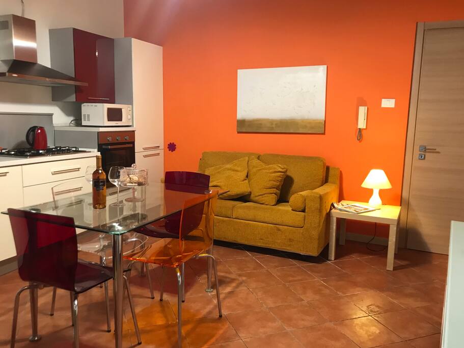 Equipped kitchen / Dining table / Sofa bed