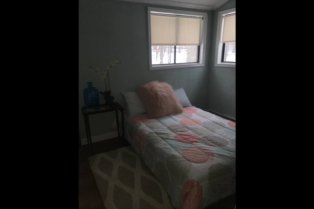 Guest bedroom