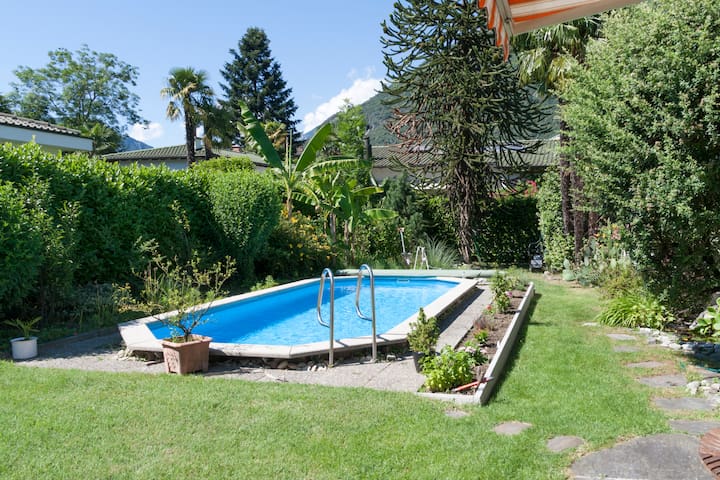 20 Gehminuten von Ascona Zentrum, mit Parkplatz