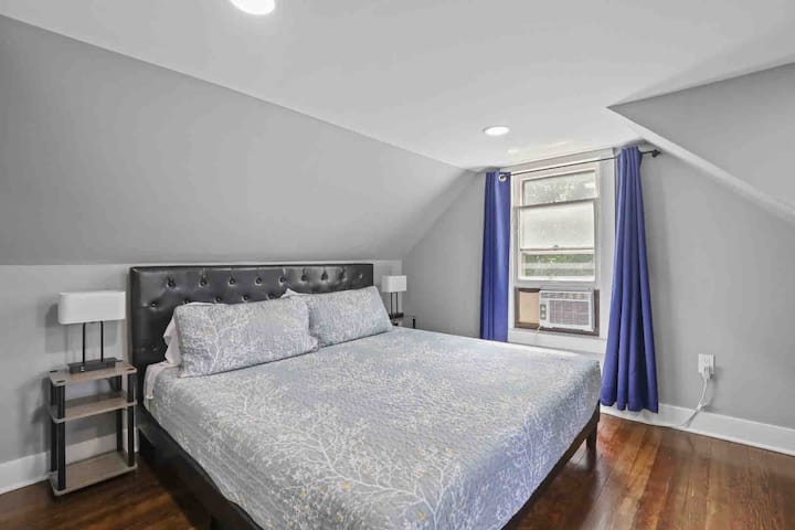 Master Bedroom with King Size Bed, Memory Foam Mattress 