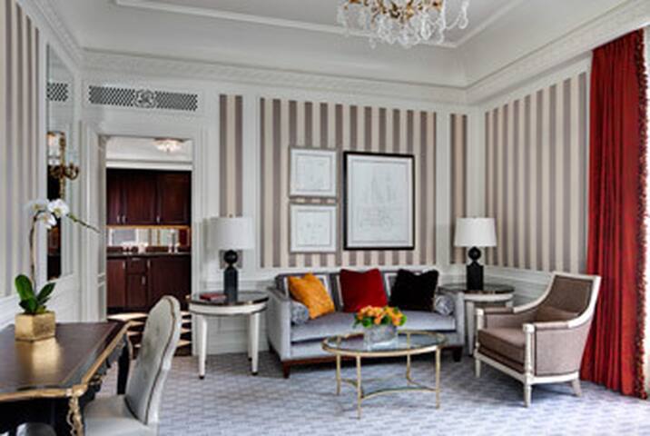 St Regis Residence – 2 bedroom suite gallery image 2