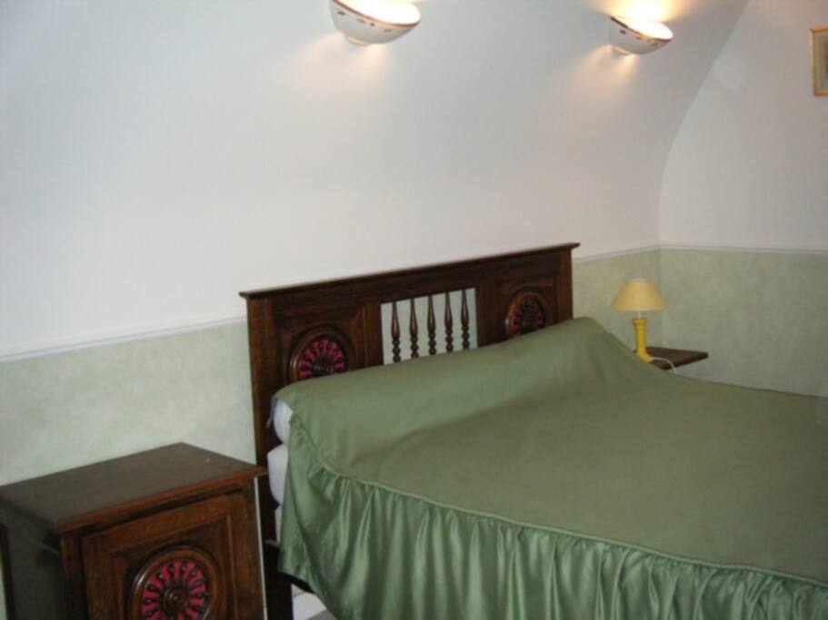 Chambre lit double 140*190