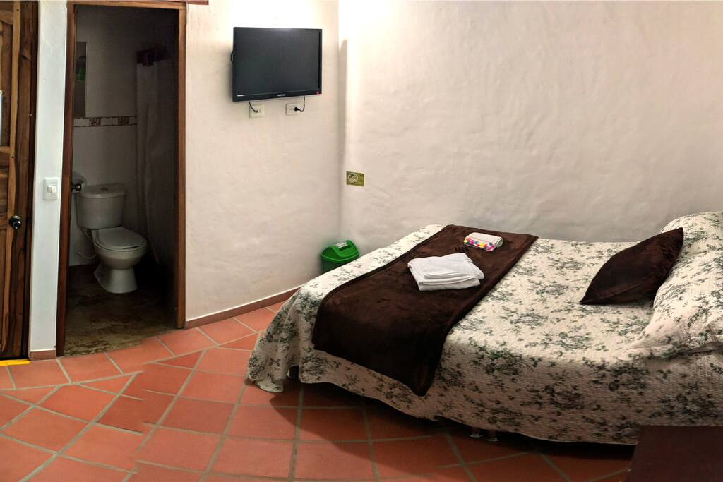 Habitaciones con TV Cable, Wifi.