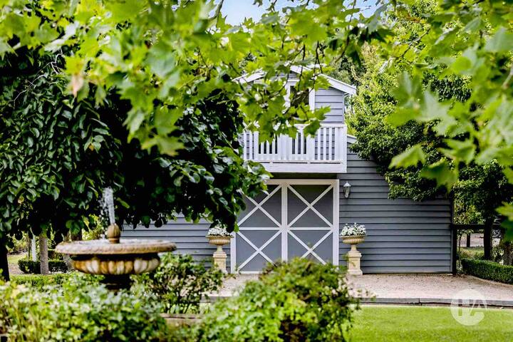 FarmStay @Poplar Cottage close to beaches/wineries