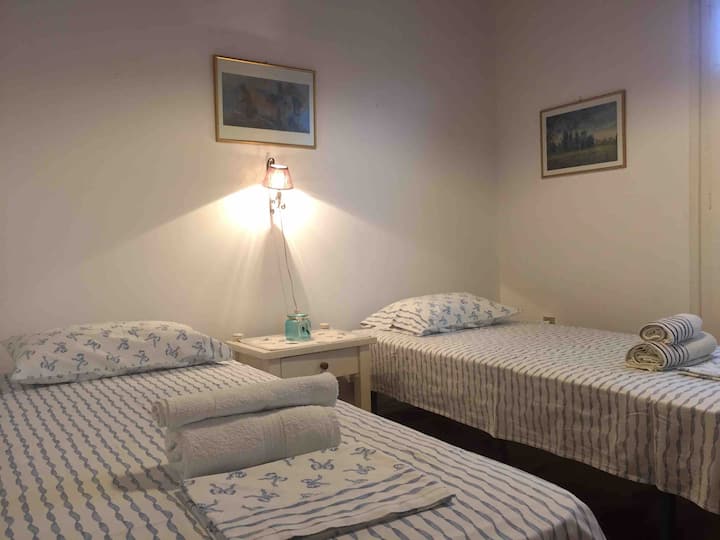 De  lakens en badhanddoeken worden gewassen met de beste schoonmaakmiddelen en worden zorgvuldig gestreken zodat onze gasten zich thuis voelen. 