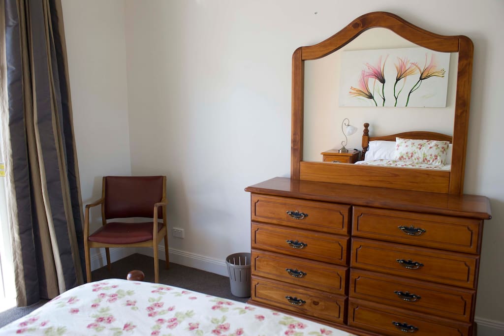 Queen bedroom