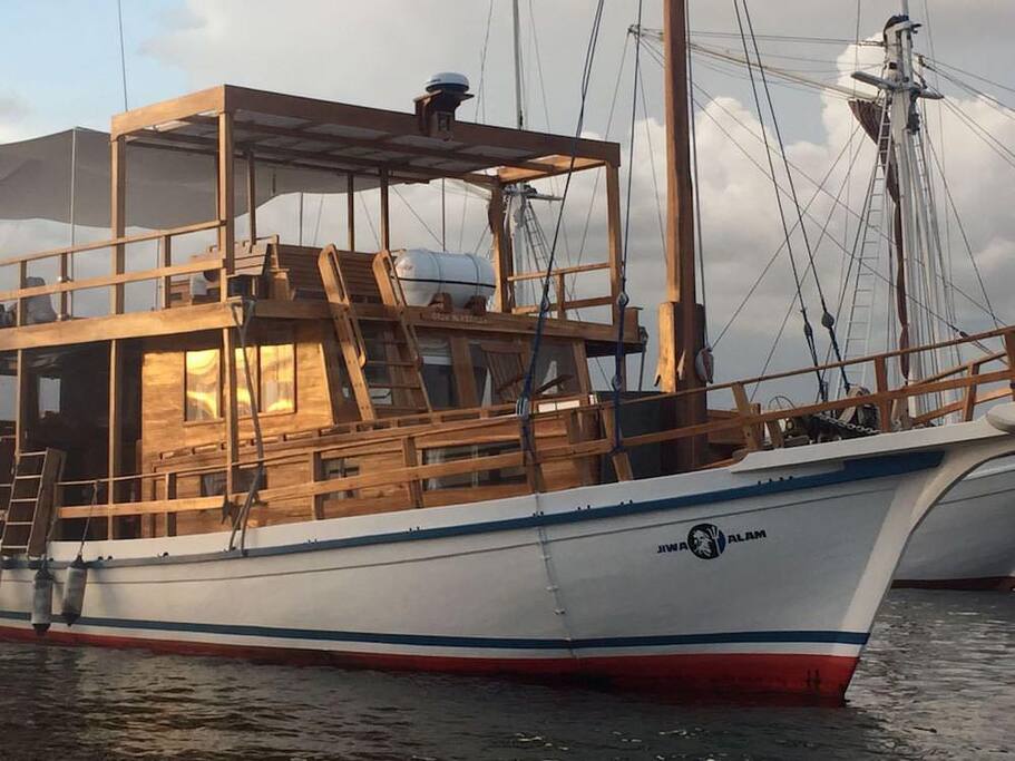 Jiwa Alam Cruise Boat