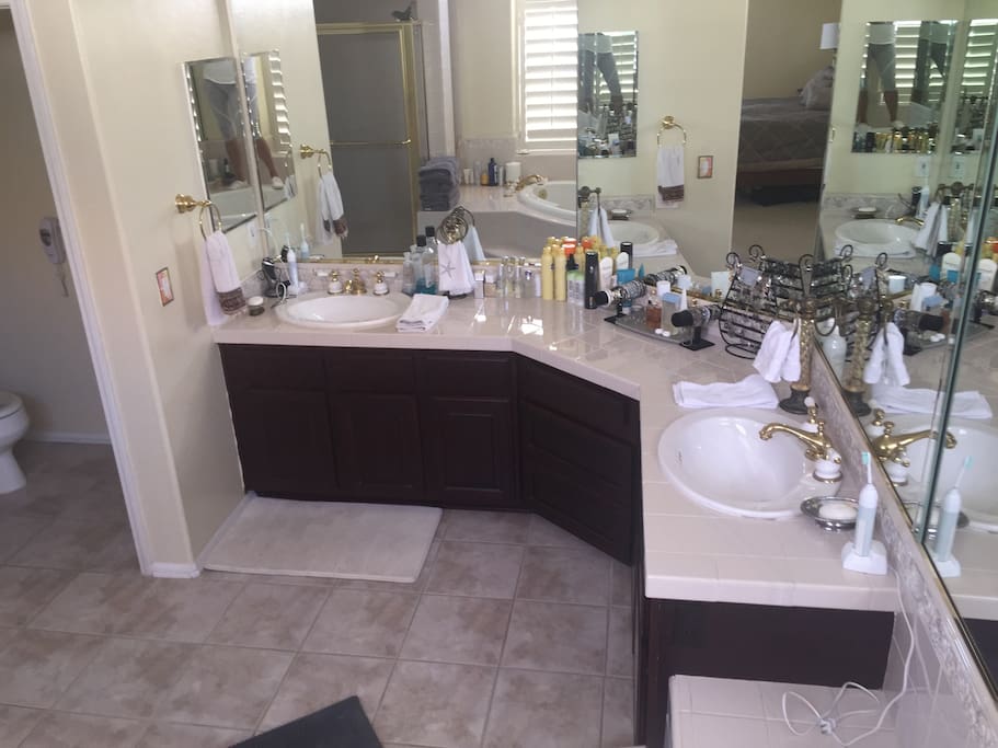 His and Her sinks (Master Bathroom)