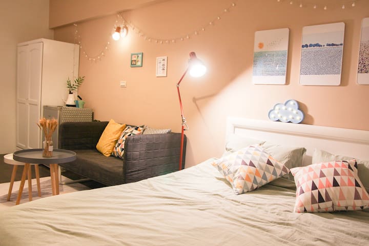 Y1 House 位市中心/正興街/鄰近國華街/海安路/保安路/神農街/超讚房東