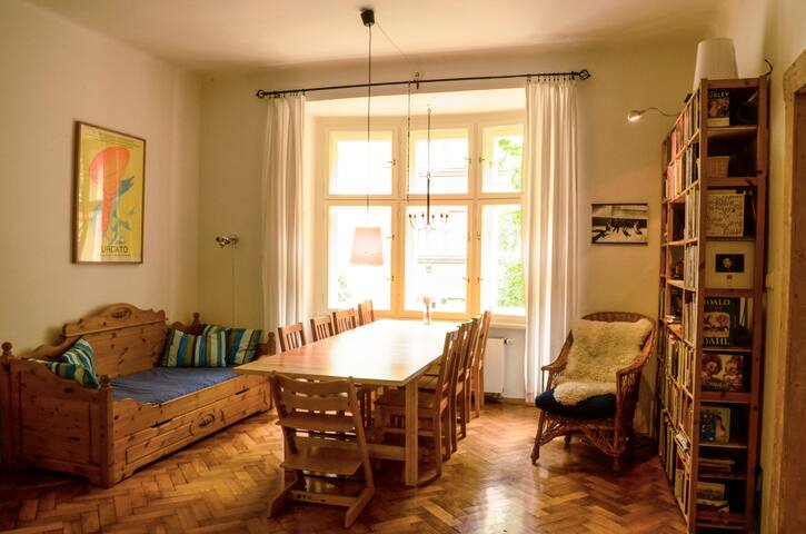 Beautiful 3BDR apartment, Prague centre
