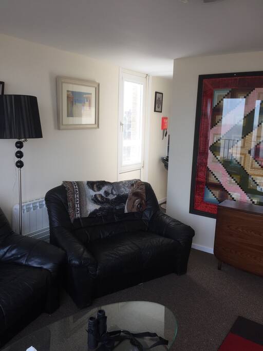 Living room leading to kitchen.