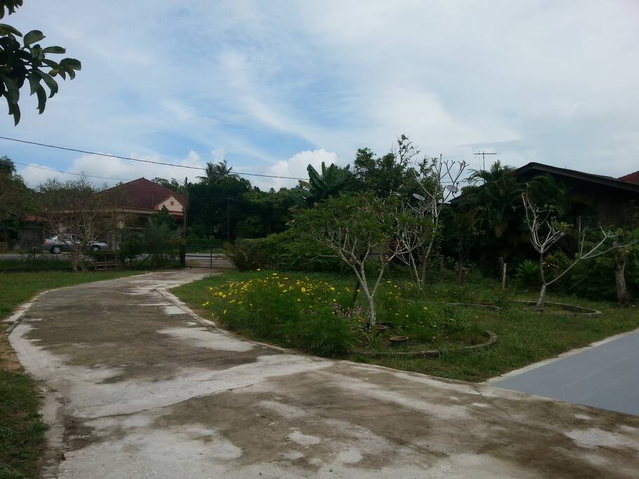 Ample of space for parking and other recreational activities