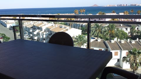 Anuncio de Airbnb popular: Apartment in Veneziola La Manga between seas. en San Javier