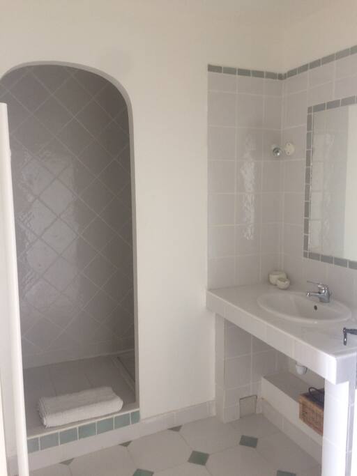 Salle de douche chambre Naturelle Magnolia