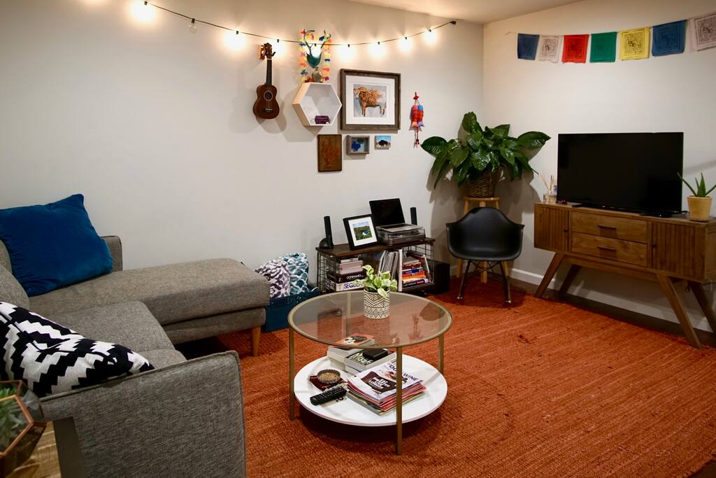 Nice mid-century modern inspired space