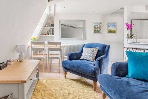Modernised Loft in a Historic Georgian Building