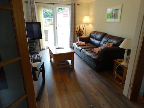 Popular Airbnb listing: Self contained flat attached to terraced property in Corstorphine & Murrayfield