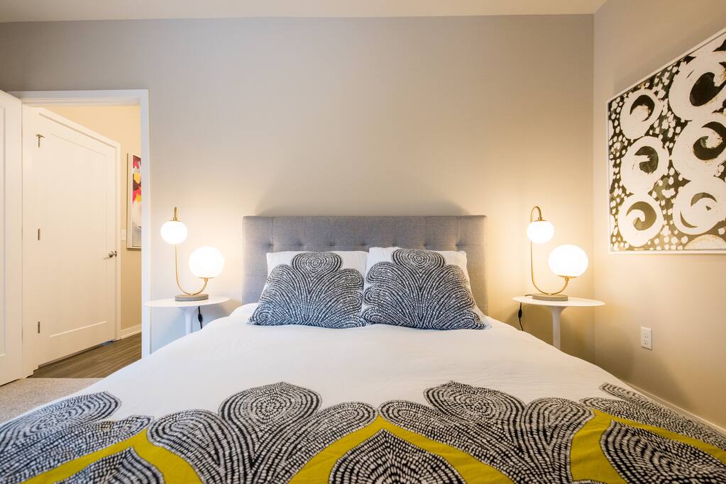 Queen bed