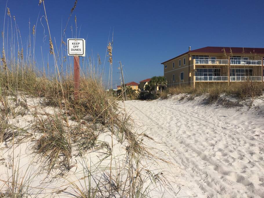 Just steps from beautiful white sand of Gulf!!