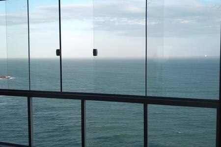 Apto Frente Mar Inteiro p/ hospedagem Guarapari