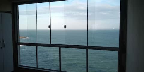 Apto Frente Mar Inteiro p/ hospedagem Guarapari