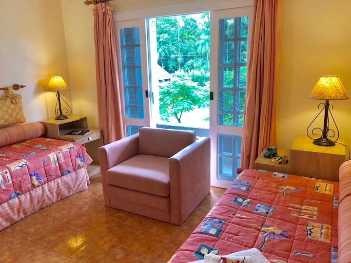 Chumba cha kwanza cha kulala