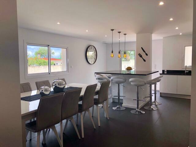 Villa 200m2, 10 mn de Porto , 150m de la plage gallery image 4