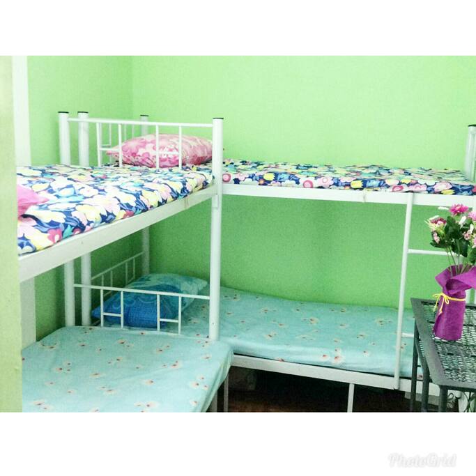 room for 4 pax