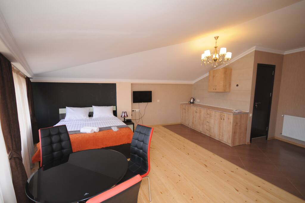 #Family room with 2 DBL beds. Price - 50 $ USD