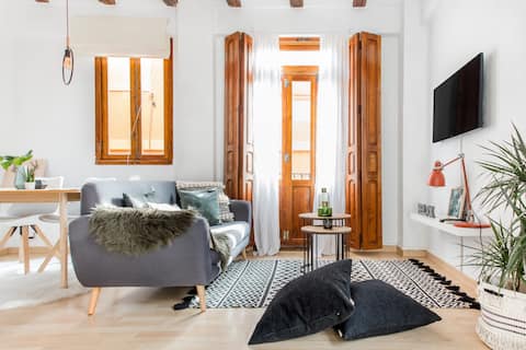Charming and cozy Apartment in the best location of The City Center