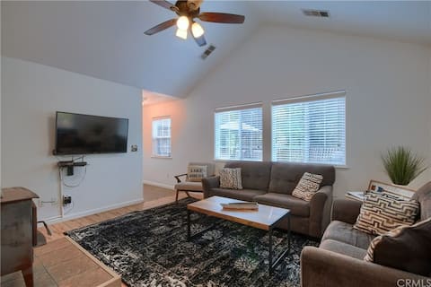 Successful Airbnb property: Cozy Private Home Near Bass Lake w/ Outdoor Space in North Fork