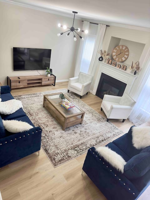 *NEW* Luxury & Stylish 4BR 2.5BA Home