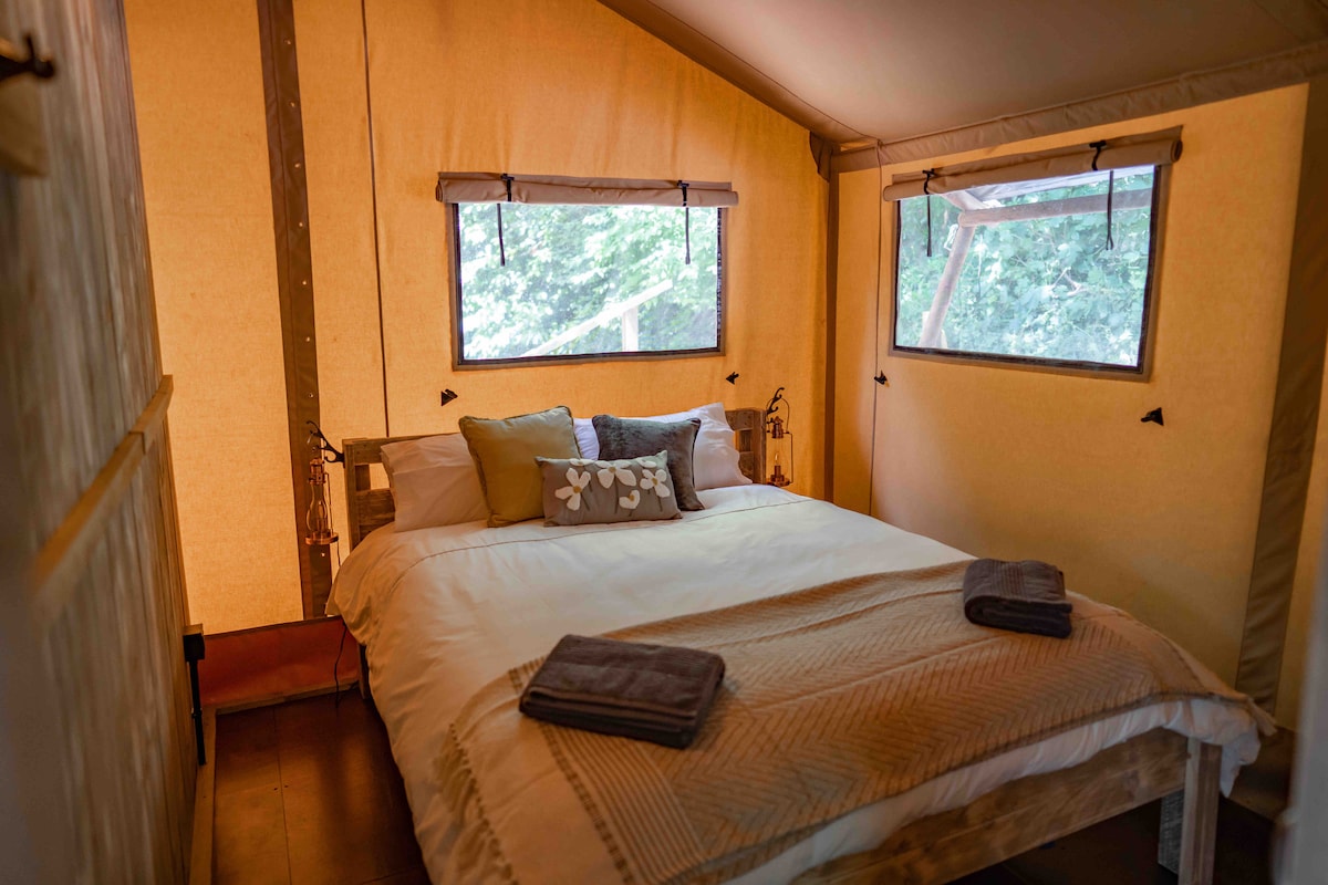 特大号双人床卧室