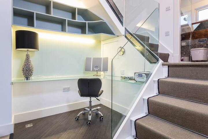 Rooftop Penthouse Sale gallery image 5