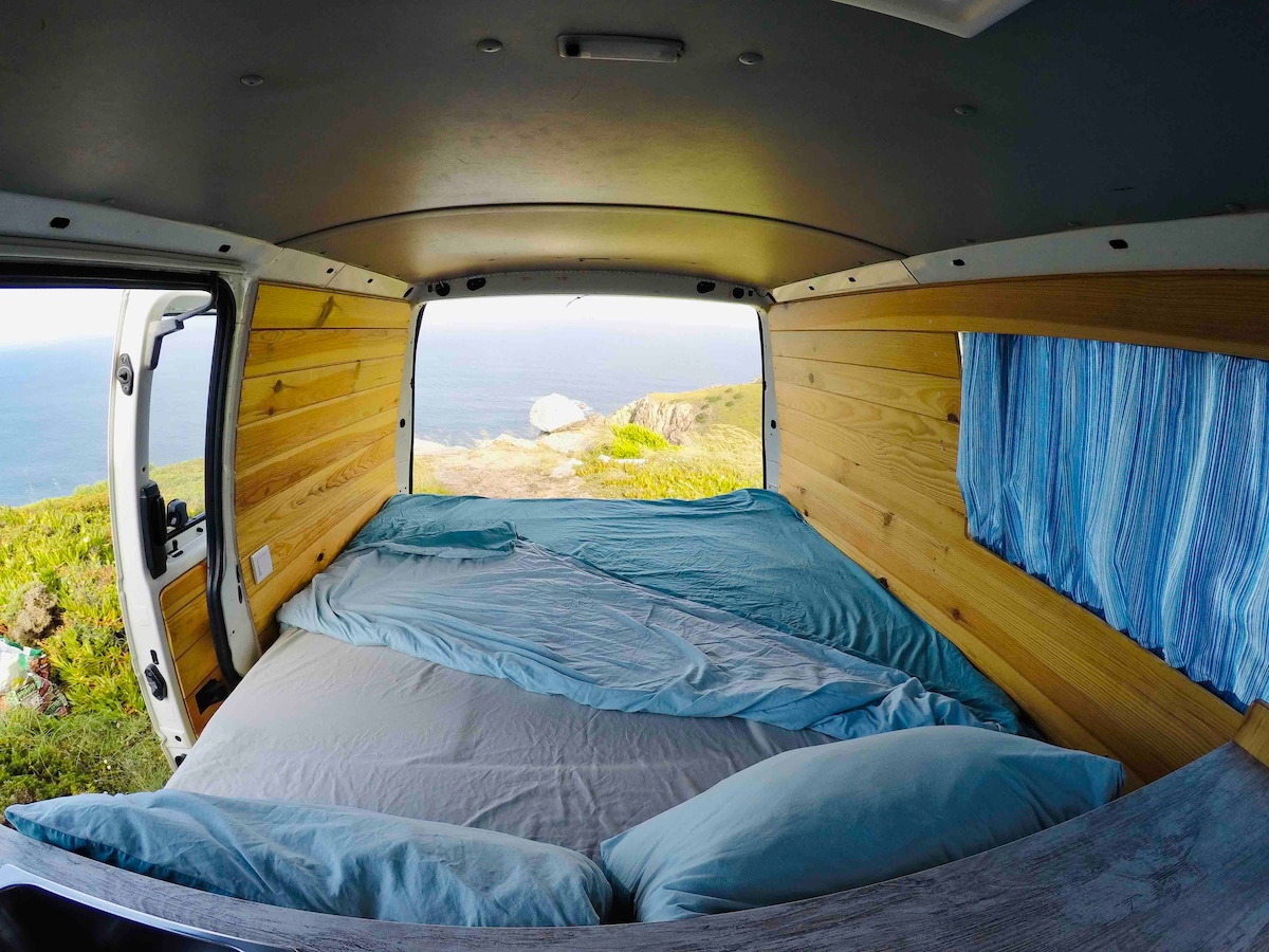 Avventuriero | VW Camper | My Van Portugal - Campers/RVs in affitto a  Lisbona, Lisbona, Portogallo - Airbnb