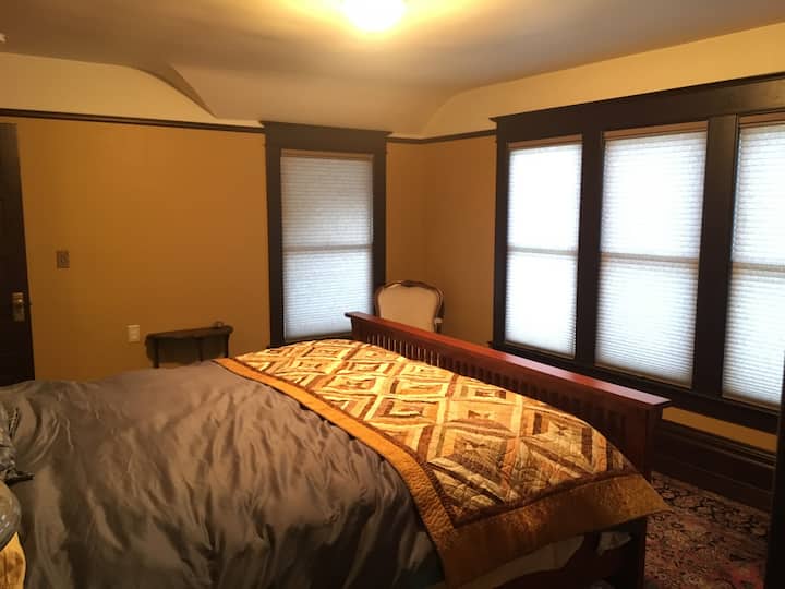"The Inez"
Master beadroom