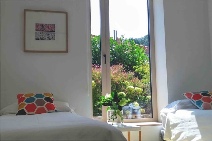 La segunda habitación se puede disponer con dos camas individuales.
