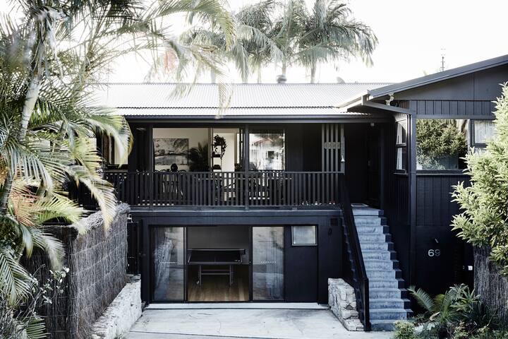 BYRON BAY BLACK – The Kingsley gallery image 3