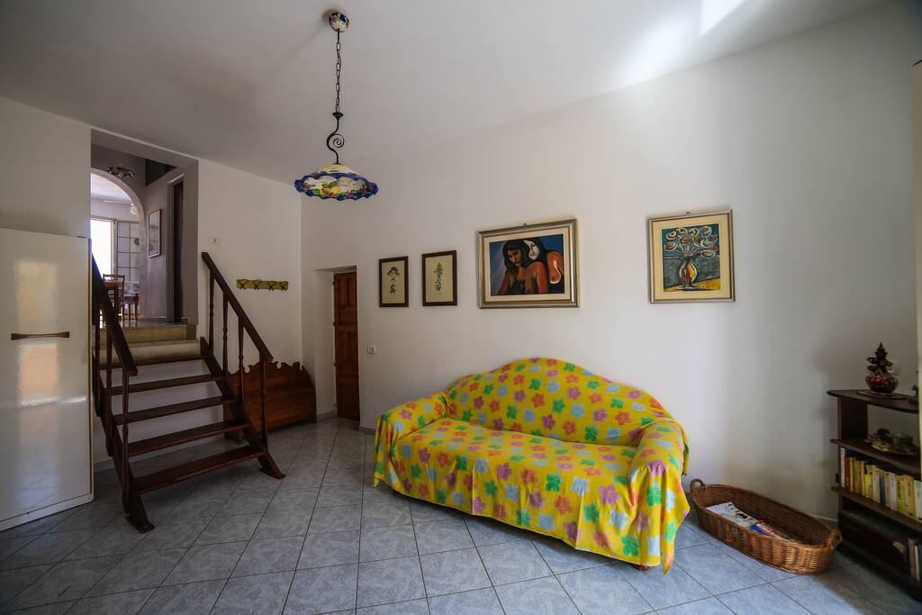 soggiorno con divano letto
