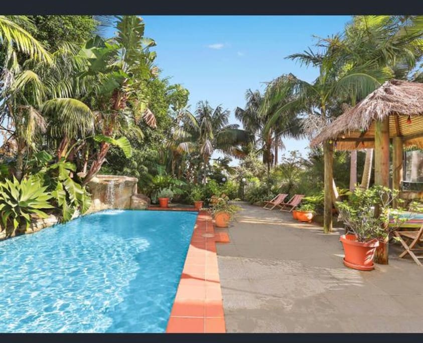 Salt water swimming pool