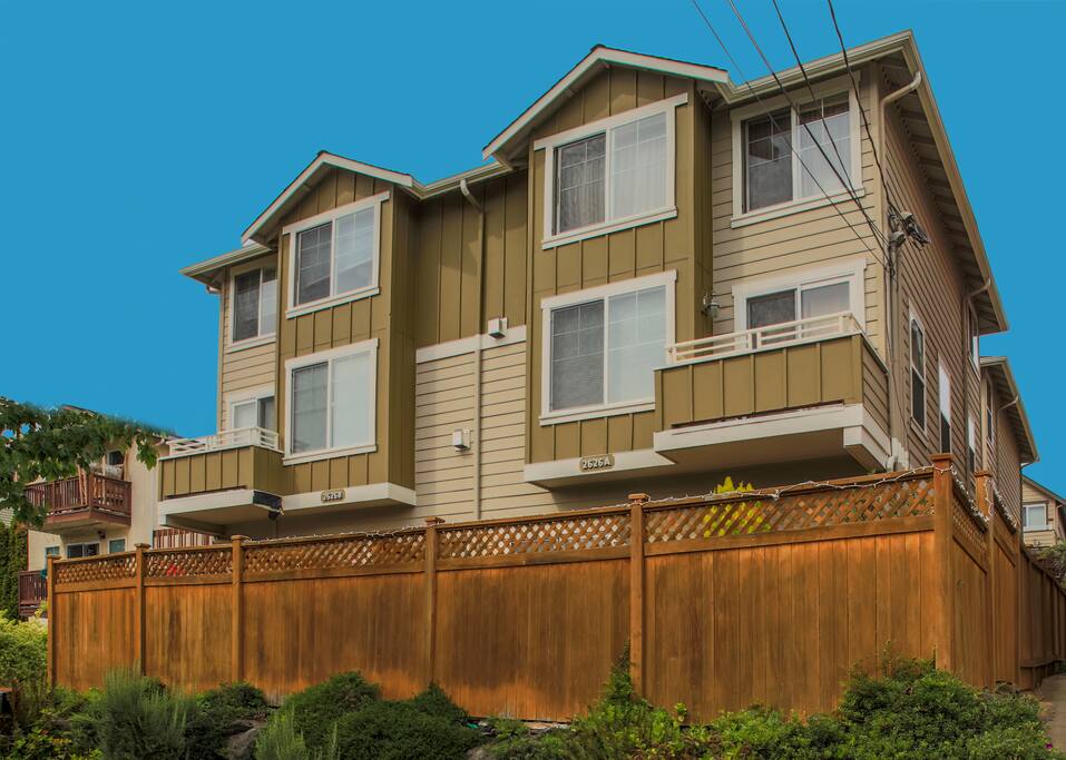 The private fenced yard is a wonderful extra in this townhouse.