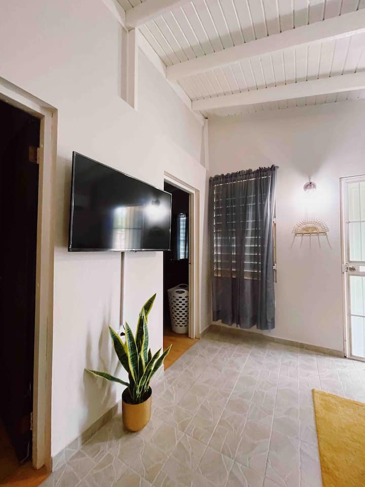Local Spot, Ac, Near Bio Bay/ferry/beaches & Food - Fajardo