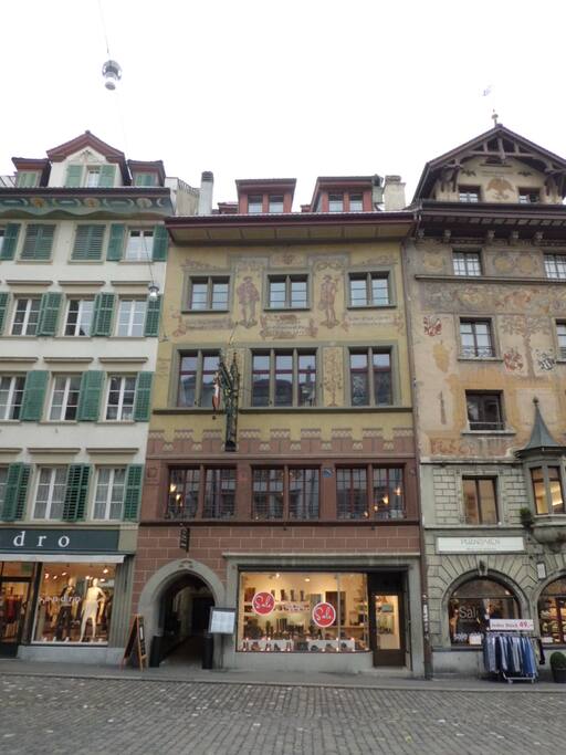 Altstadt Hotel Krone Apartments Luzern facing the Brandgässli