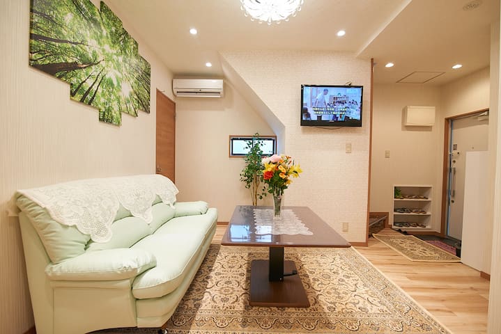 新宿豪华别墅6LDK~6bedroom，两套卫浴，最大12人