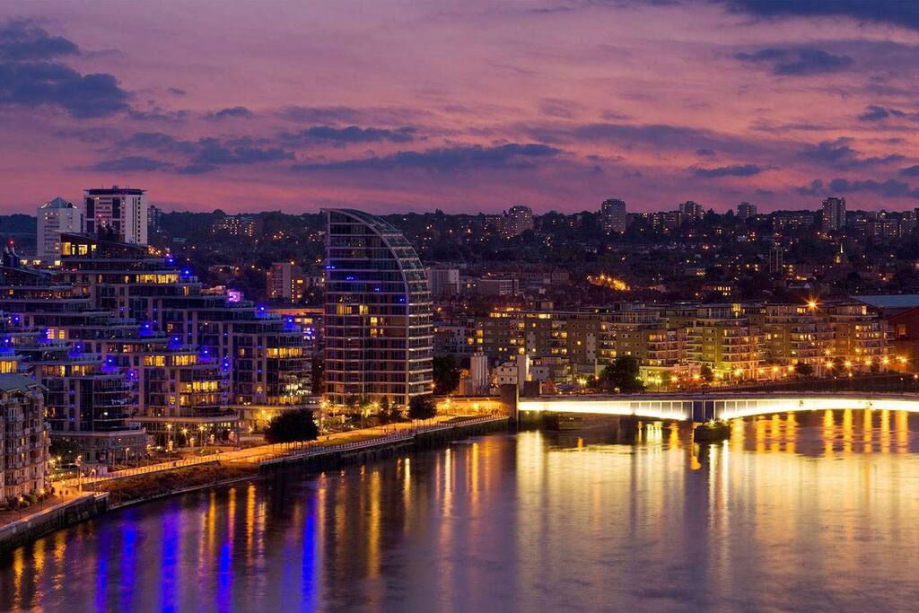 Battersea Reach by night
