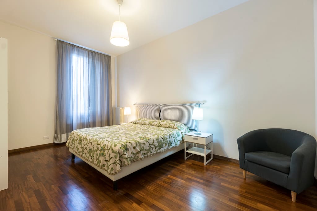 Bedroom with double bed